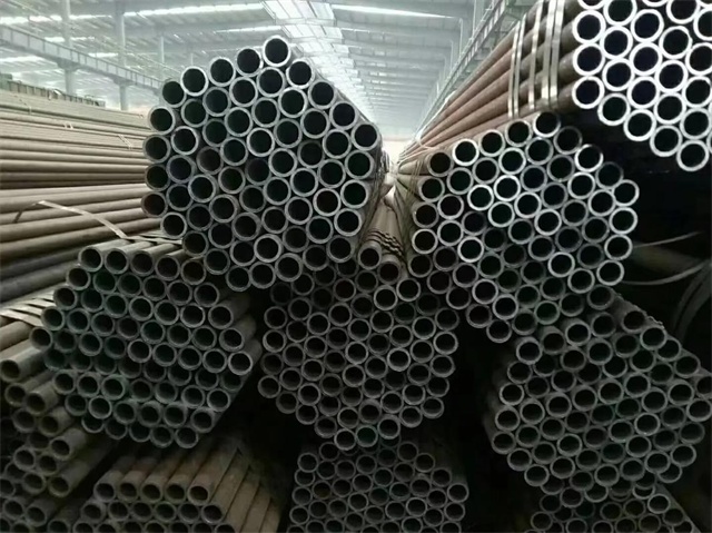 山南20#石油裂化用无缝钢管